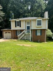 5628 Fairington Way, Lithonia, GA 30038