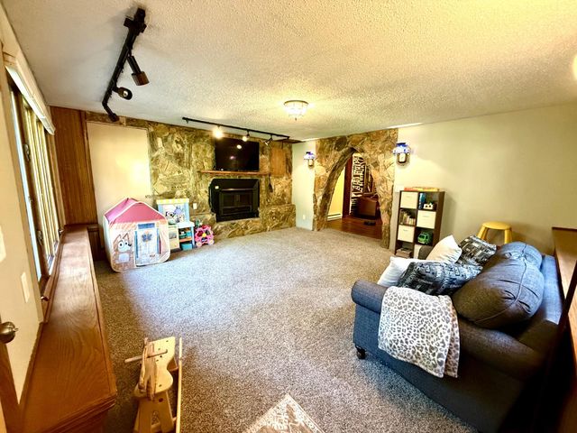 302 10th Avenue N, Sauk Rapids, MN 56379
