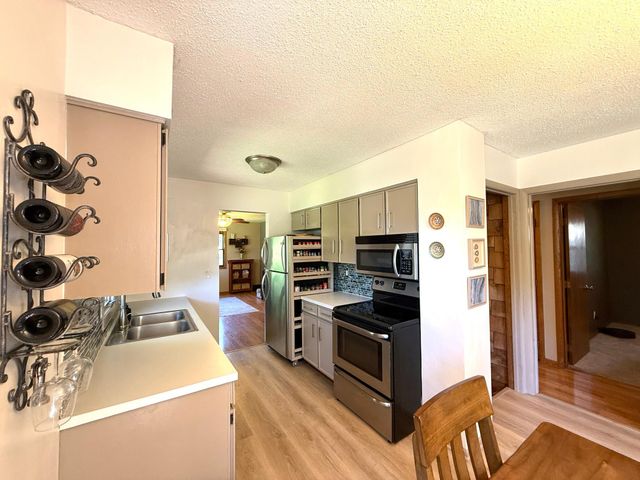 302 10th Avenue N, Sauk Rapids, MN 56379