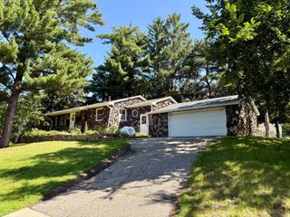 302 10th Avenue N, Sauk Rapids, MN 56379