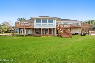 2562 Mercedes Drive, Biloxi, MS 39531