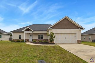 124 Cascades Court, Bonaire, GA 31005