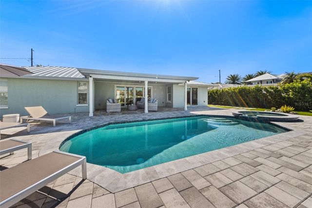 625 DUNDEE LANE, Holmes Beach, FL 34217