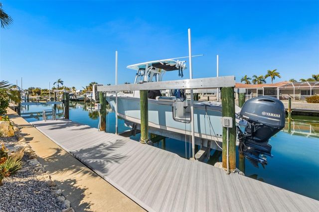 625 DUNDEE LANE, Holmes Beach, FL 34217