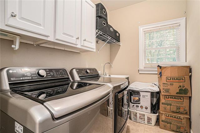 1523 Bent River Circle, Mcdonough, GA 30252