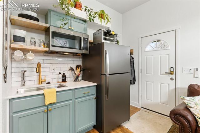 708 Sahwatch Street, Colorado Springs, CO 80903