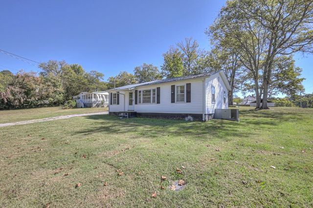 300 Broad St, Wartrace, TN 37183