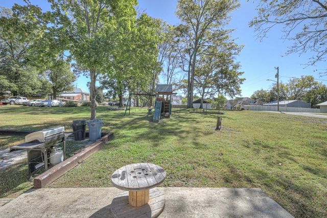 300 Broad St, Wartrace, TN 37183