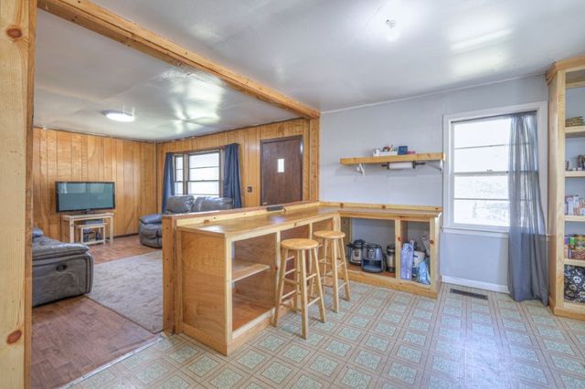 300 Broad St, Wartrace, TN 37183