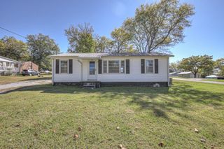 300 Broad St, Wartrace, TN 37183