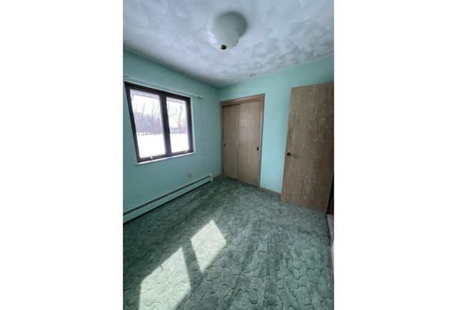 5303 E Oakwood Drive, Pleasant Hill, IA 50327