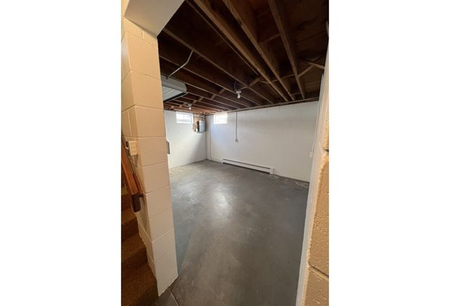 5303 E Oakwood Drive, Pleasant Hill, IA 50327