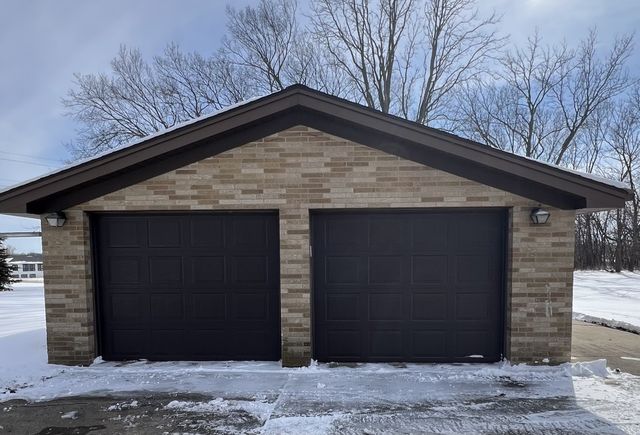 5303 E Oakwood Drive, Pleasant Hill, IA 50327