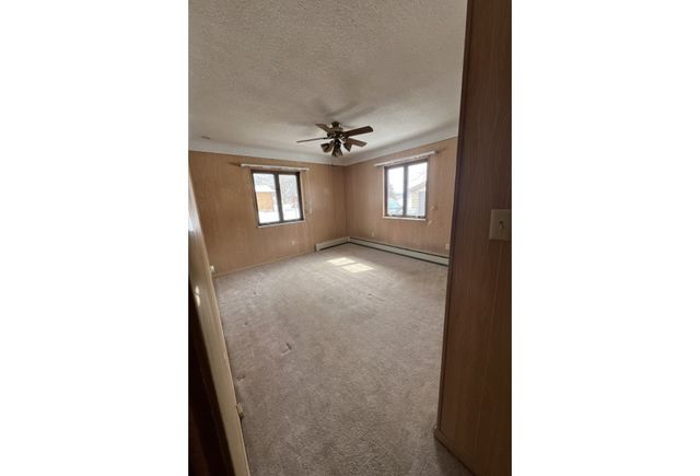 5303 E Oakwood Drive, Pleasant Hill, IA 50327