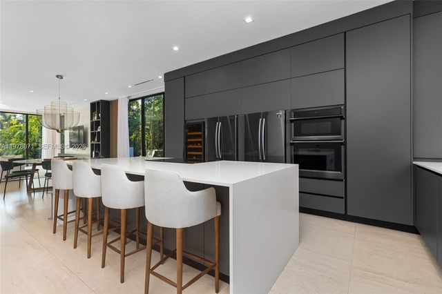 5701 N Bay Road, Miami Beach, FL 33140