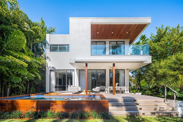 5701 N Bay Road, Miami Beach, FL 33140