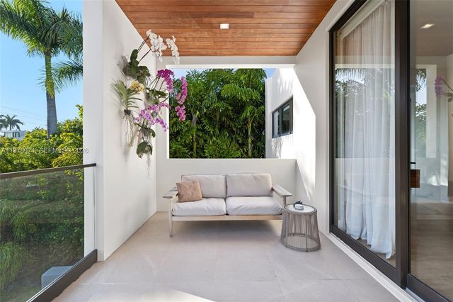 5701 N Bay Road, Miami Beach, FL 33140