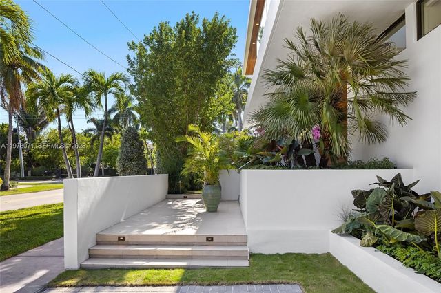 5701 N Bay Road, Miami Beach, FL 33140