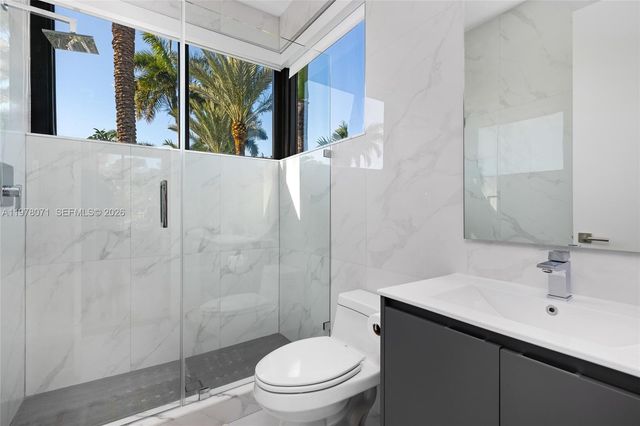 5701 N Bay Road, Miami Beach, FL 33140