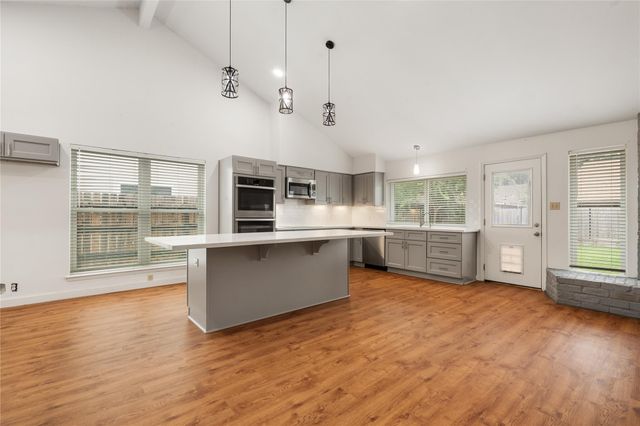 15619 Boulder Oaks Drive, Houston, TX 77084