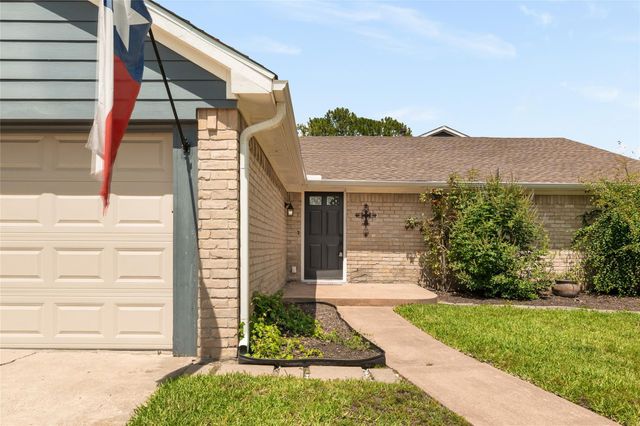 15619 Boulder Oaks Drive, Houston, TX 77084