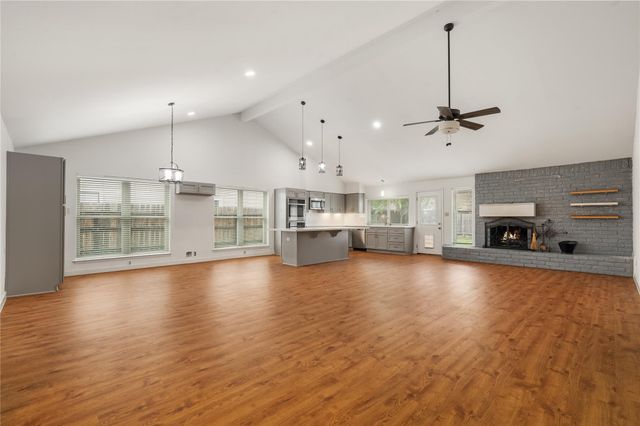 15619 Boulder Oaks Drive, Houston, TX 77084