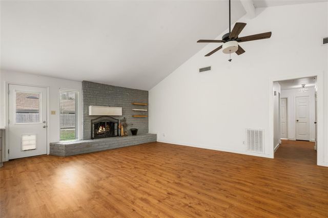 15619 Boulder Oaks Drive, Houston, TX 77084