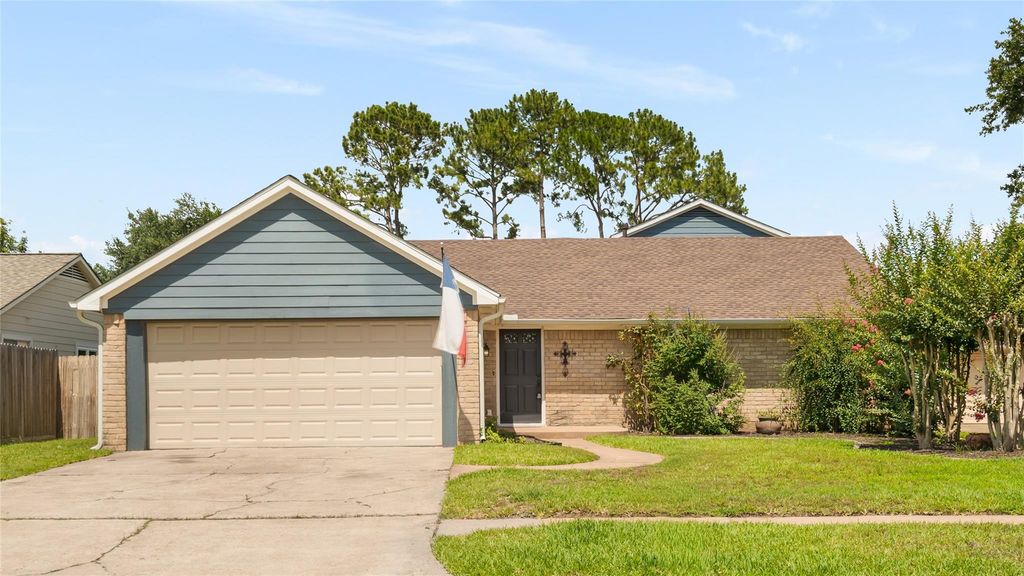 15619 Boulder Oaks Drive, Houston, TX 77084