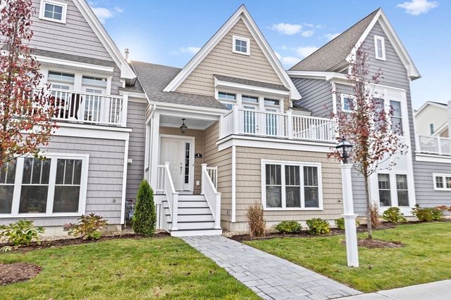 99 Sunflower Way, Plymouth, MA 02360