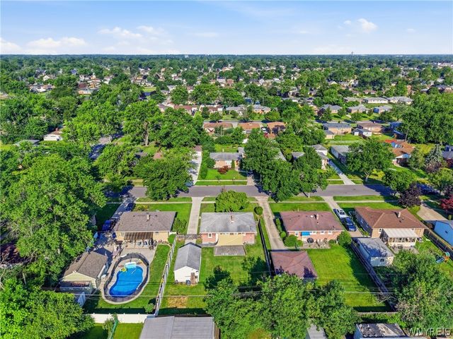 85 Emerson Drive, Amherst, NY 14226