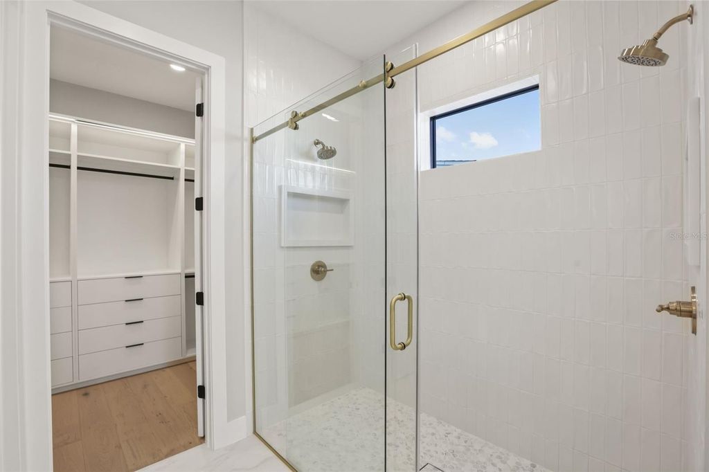 Image 32 of property listing at 1326 W NEW HAMPSHIRE STREET, Orlando, FL 32804