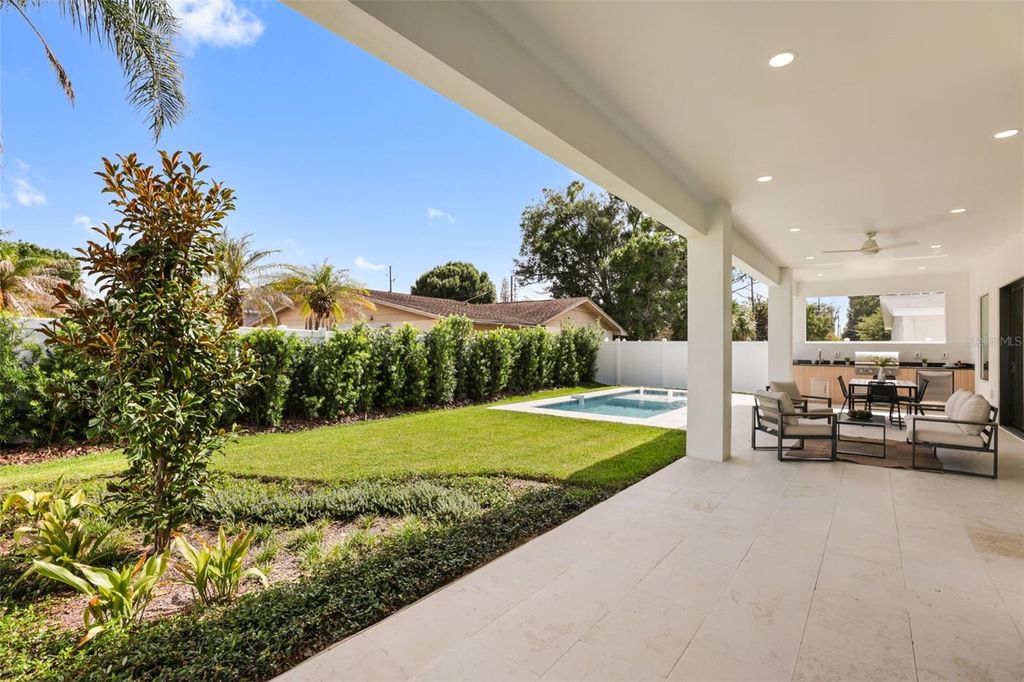 Image 46 of property listing at 1326 W NEW HAMPSHIRE STREET, Orlando, FL 32804