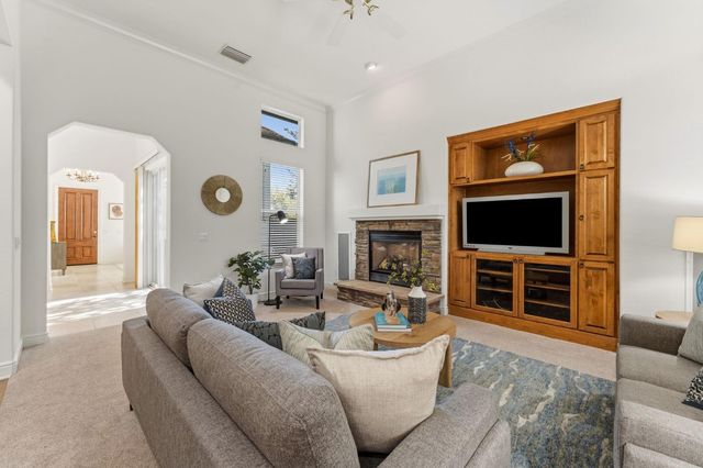 2800 Ingleton Ln, Sacramento, CA 95835