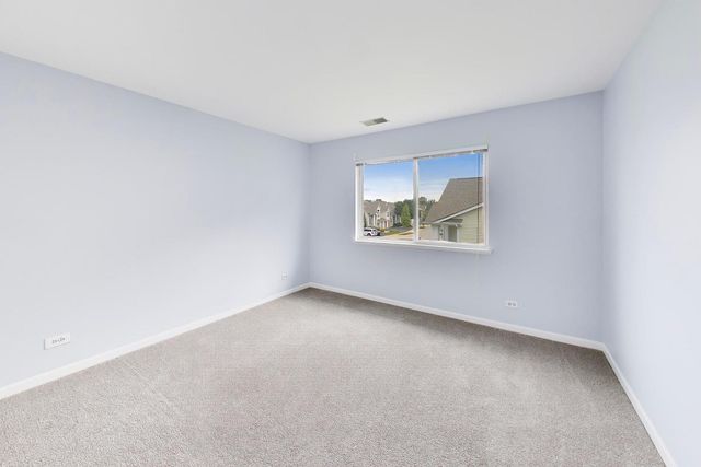 939 Charlela Lane 939, Elk Grove Village, IL 60007
