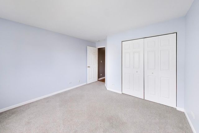 939 Charlela Lane 939, Elk Grove Village, IL 60007
