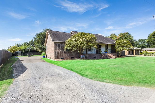 709 W Pine Street, Erath, LA 70533