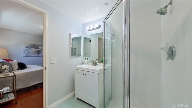 522 W Stocker 6, Glendale, CA 91202