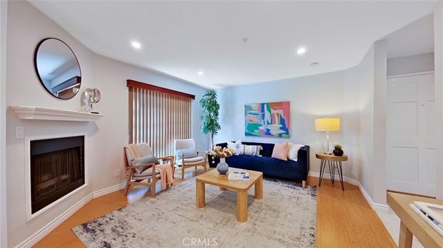 522 W Stocker 6, Glendale, CA 91202