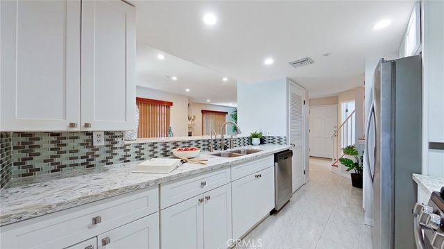 522 W Stocker 6, Glendale, CA 91202