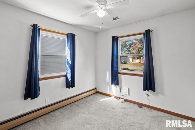 4718 20TH Avenue, Moline, IL 61265