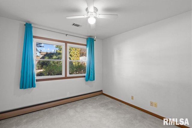 4718 20TH Avenue, Moline, IL 61265