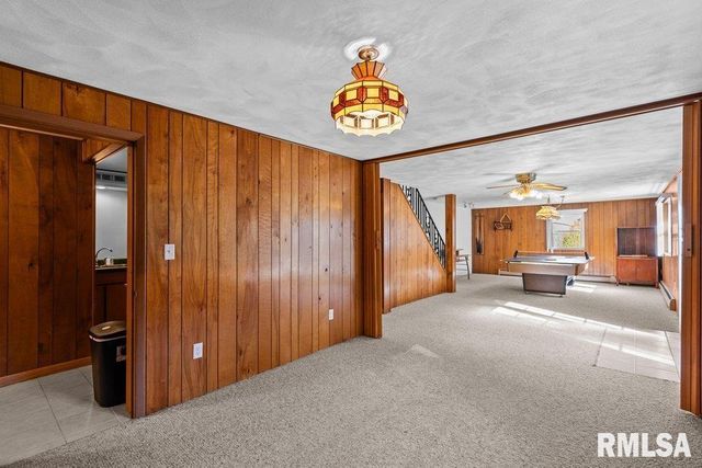 4718 20TH Avenue, Moline, IL 61265