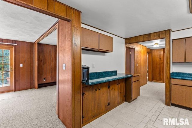 4718 20TH Avenue, Moline, IL 61265