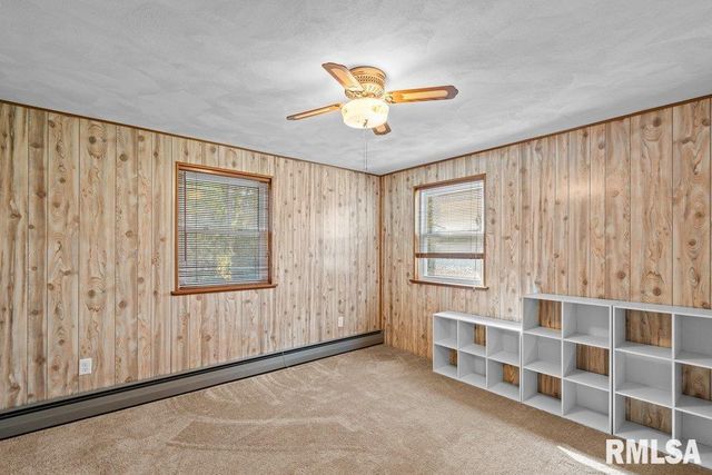 4718 20TH Avenue, Moline, IL 61265