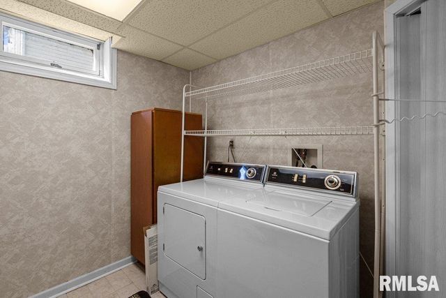 4718 20TH Avenue, Moline, IL 61265