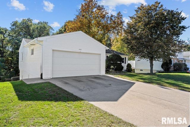 4718 20TH Avenue, Moline, IL 61265