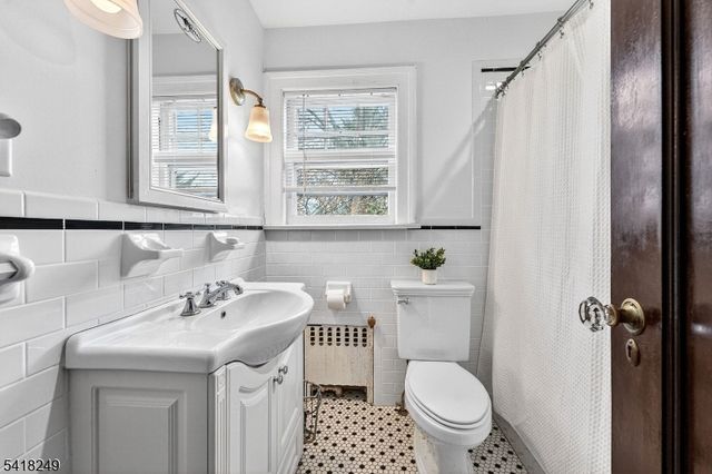 170 Christopher St, Montclair Twp., NJ 07042