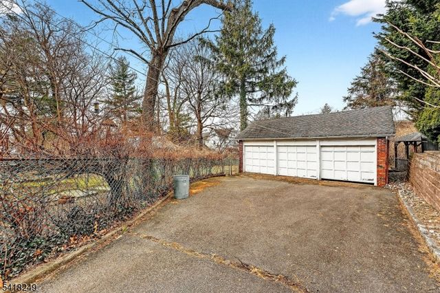 170 Christopher St, Montclair Twp., NJ 07042