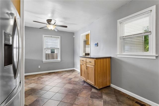 612 Sun CT, Newport News, VA 23605