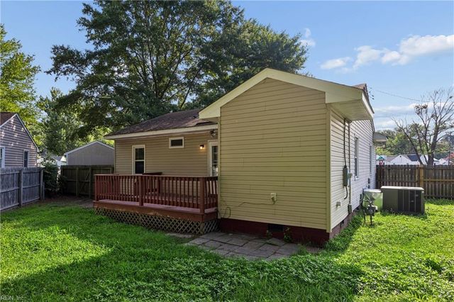 612 Sun CT, Newport News, VA 23605